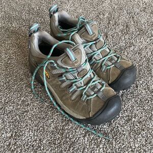KEEN Women's Brown and Teal Athletic Shoes